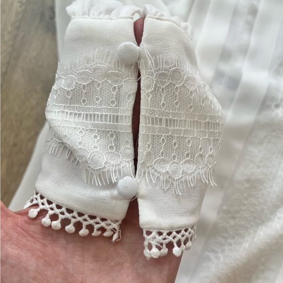 White House Black Market Mock Neck Lace Trim Sheer Blouse Size M - Picture 14 of 14